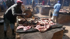 grilování  trh v Nossombougou